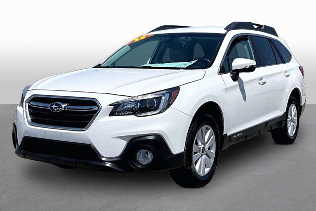 2019 Subaru Outback Premium — photo 1 of 13