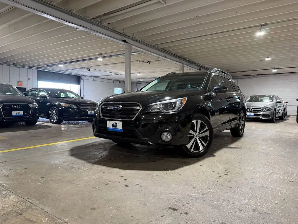 2018 Subaru Outback 2.5i Limited — photo 1 of 13