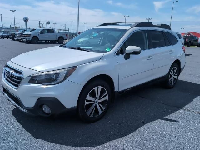 2019 Subaru Outback 2.5i Limited — photo 1 of 13