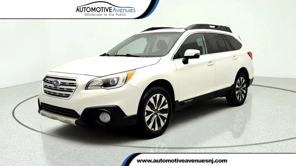 2016 Subaru Outback 2.5i Limited — photo 1 of 2
