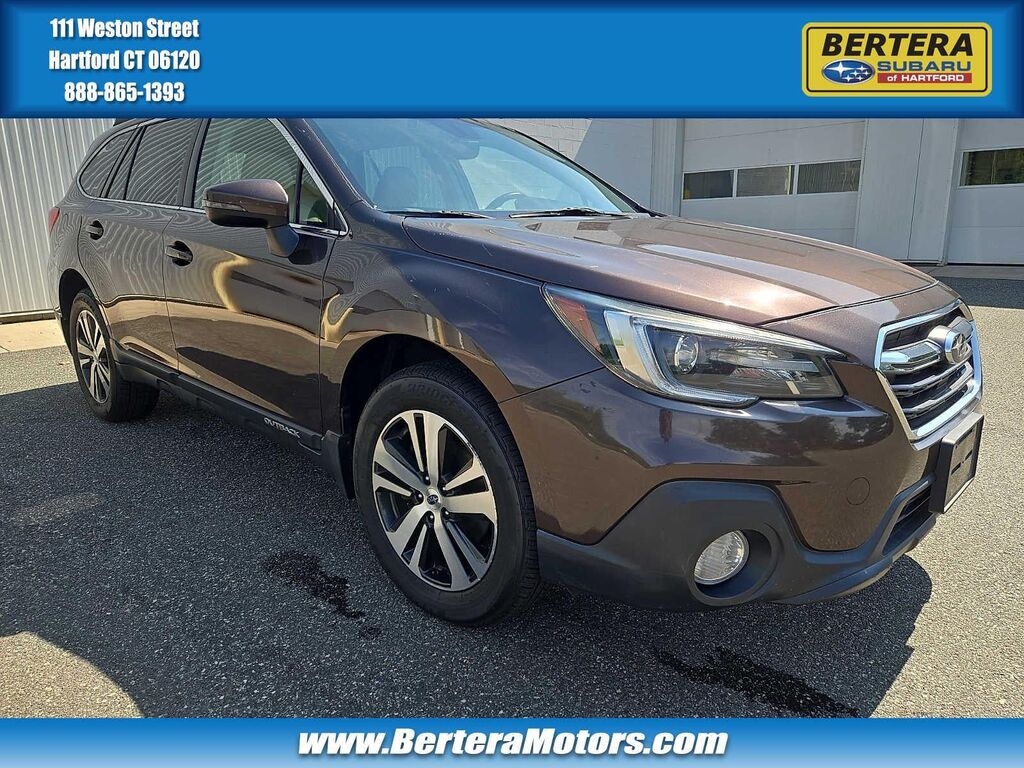 2019 Subaru Outback 2.5i Limited — photo 1 of 26