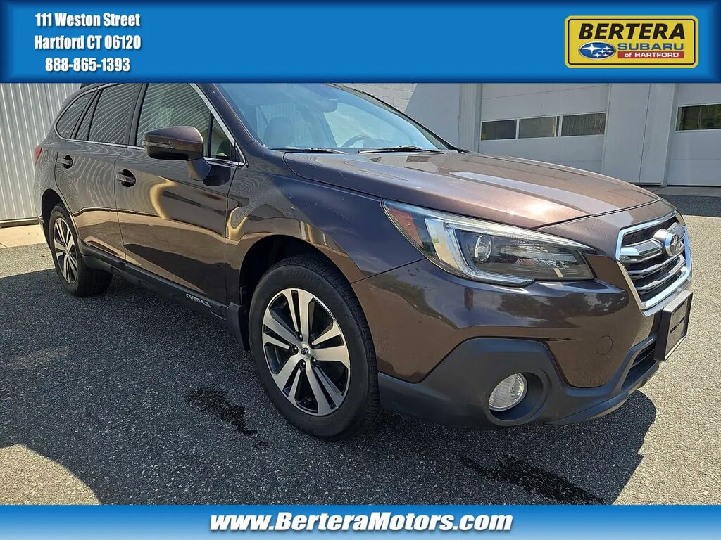 2019 Subaru Outback 2.5i Limited — photo 1 of 13