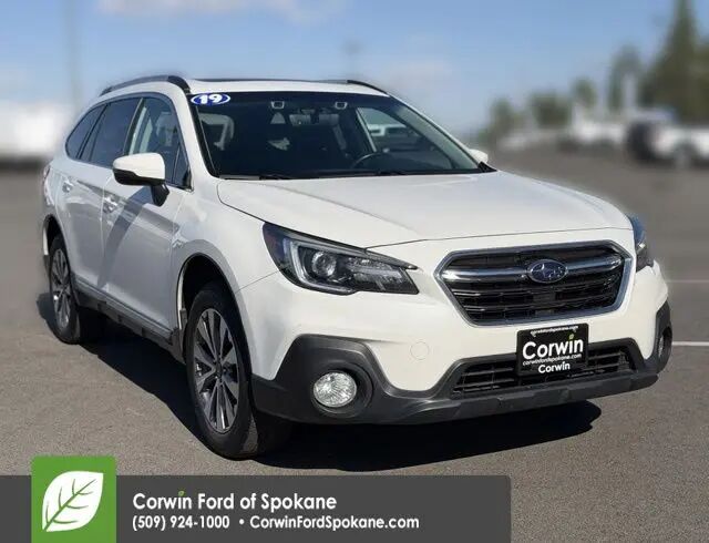 2019 Subaru Outback 2.5i Touring — photo 1 of 52