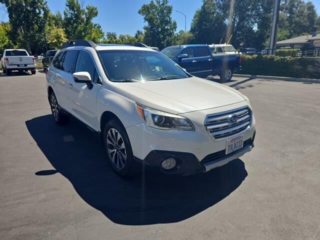 2017 Subaru Outback 3.6R Limited — photo 1 of 1