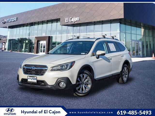 2019 Subaru Outback 3.6R Touring — photo 1 of 1