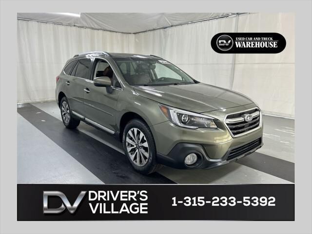 2018 Subaru Outback 3.6R Touring — photo 1 of 13