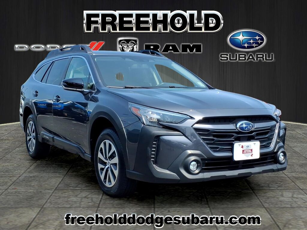 2024 Subaru Outback Premium — photo 1 of 13