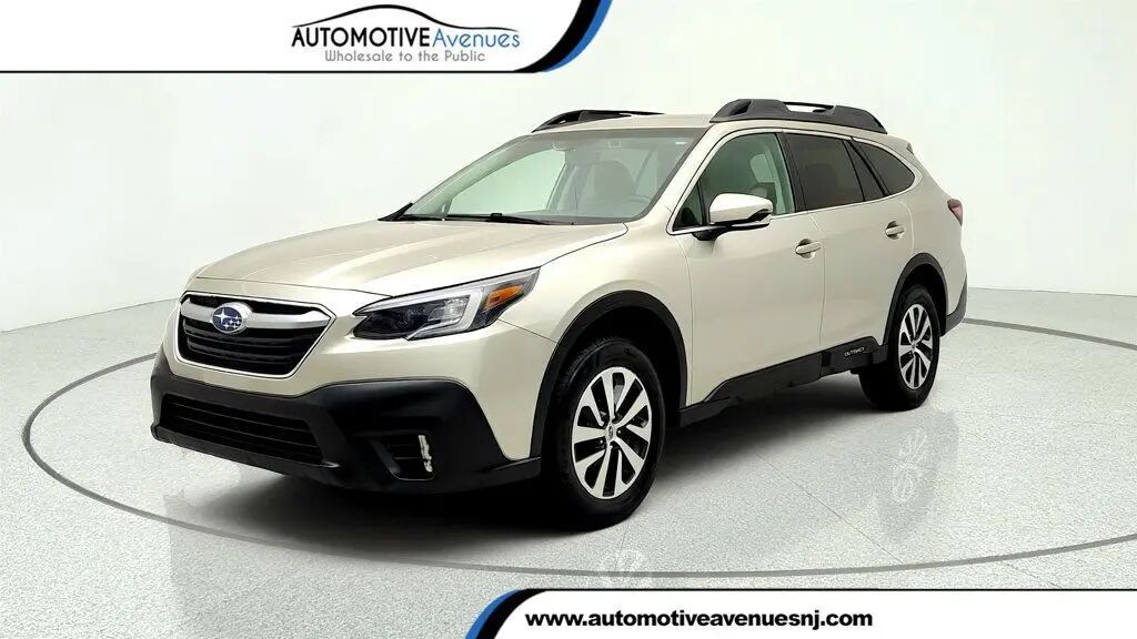 2020 Subaru Outback Premium — photo 1 of 21