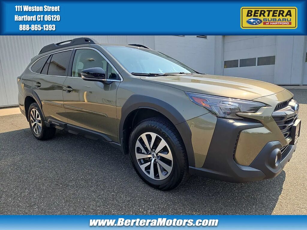 2025 Subaru Outback Premium — photo 1 of 26