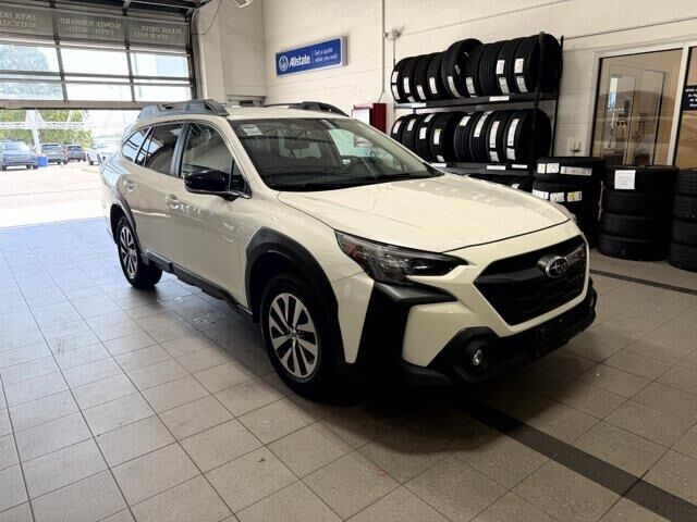 2023 Subaru Outback Premium — photo 1 of 1