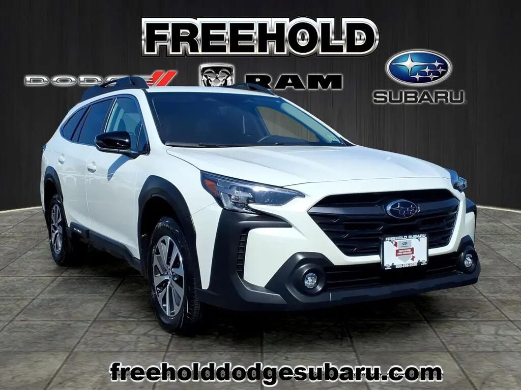 2025 Subaru Outback Premium — photo 1 of 13
