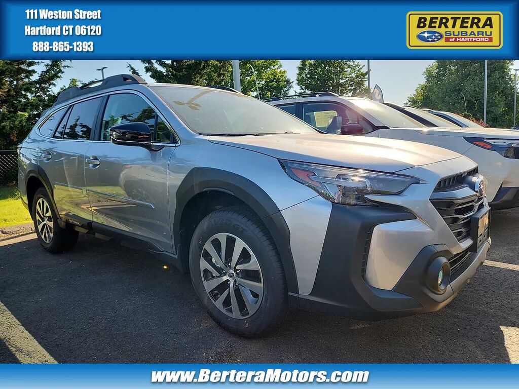 2025 Subaru Outback Premium — photo 1 of 21
