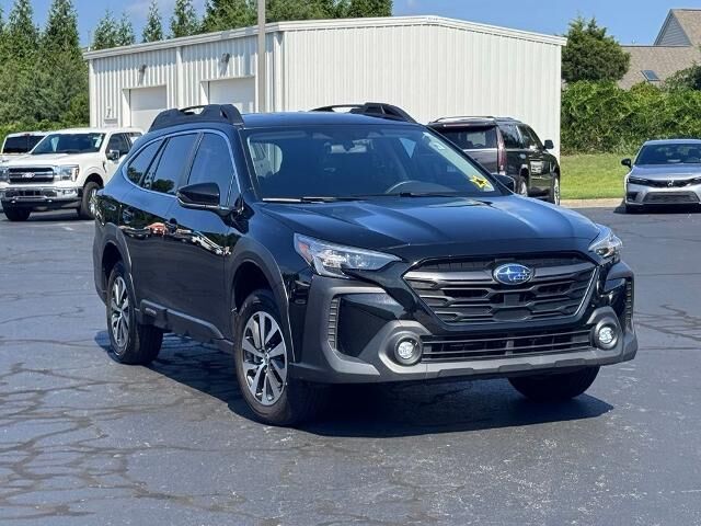 2023 Subaru Outback Premium — photo 1 of 26