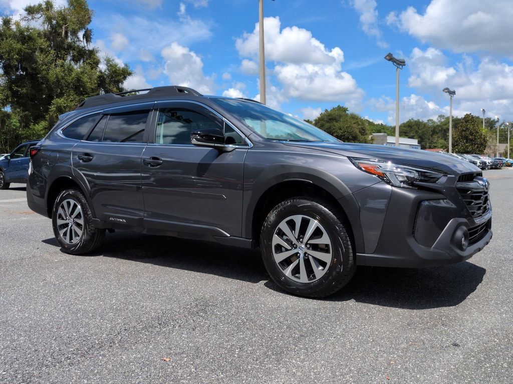 2025 Subaru Outback Premium — photo 1 of 13