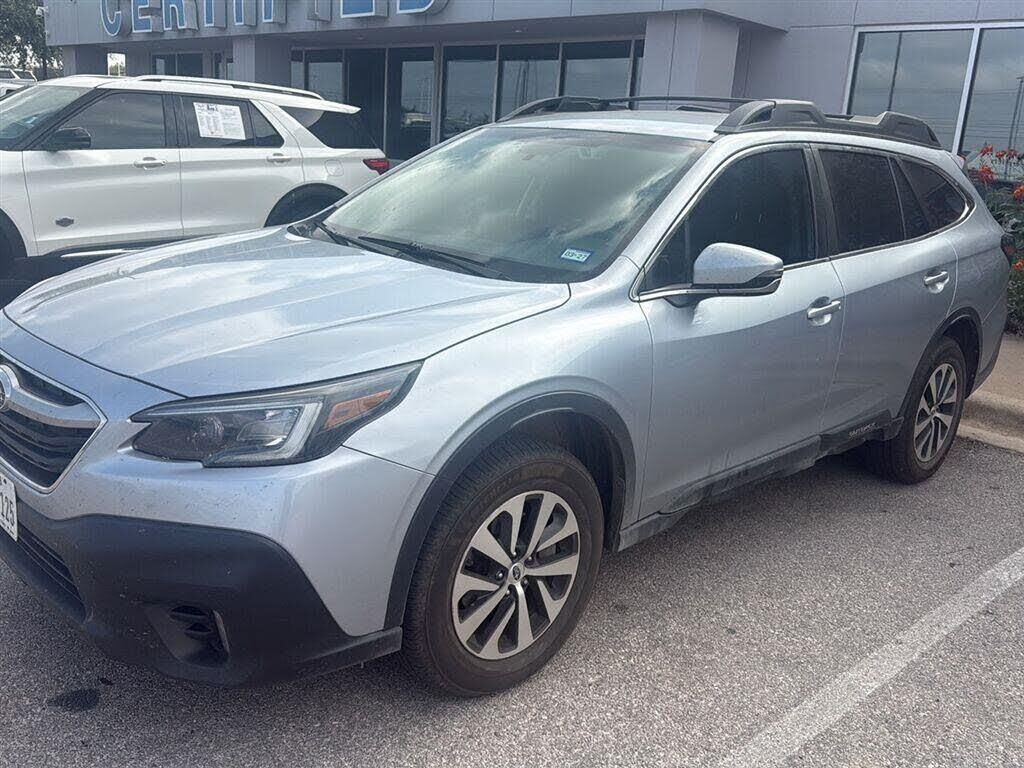 2022 Subaru Outback Premium — photo 1 of 1