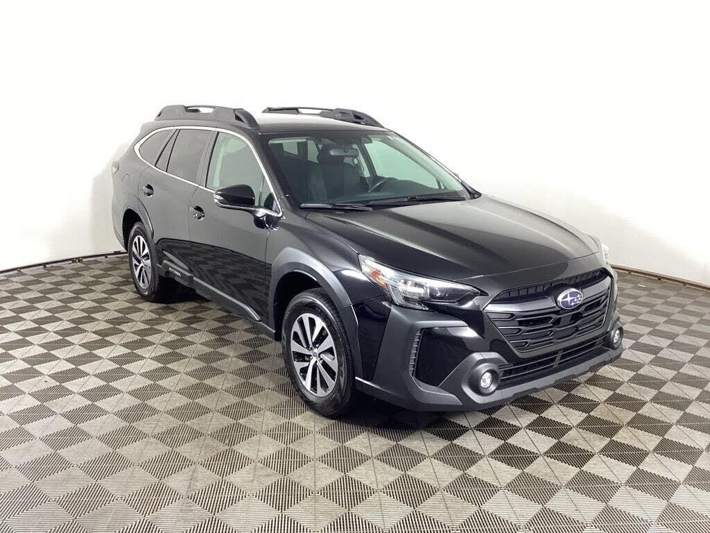 2023 Subaru Outback Premium — photo 1 of 1