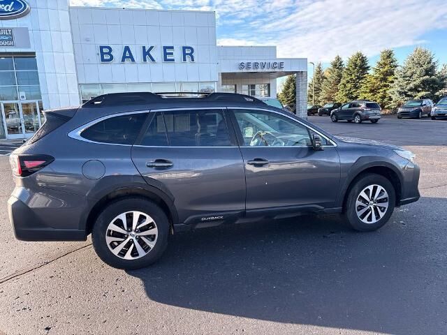 2023 Subaru Outback Premium
