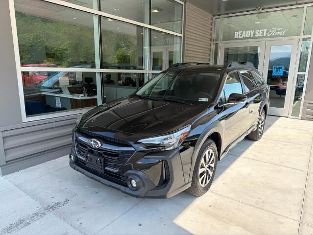 2024 Subaru Outback Premium — photo 1 of 24