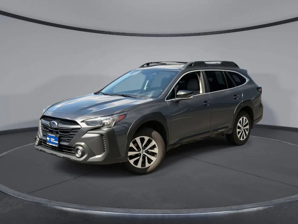 2025 Subaru Outback Premium — photo 1 of 13