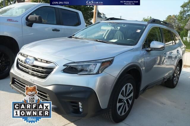 2020 Subaru Outback Premium — photo 1 of 9