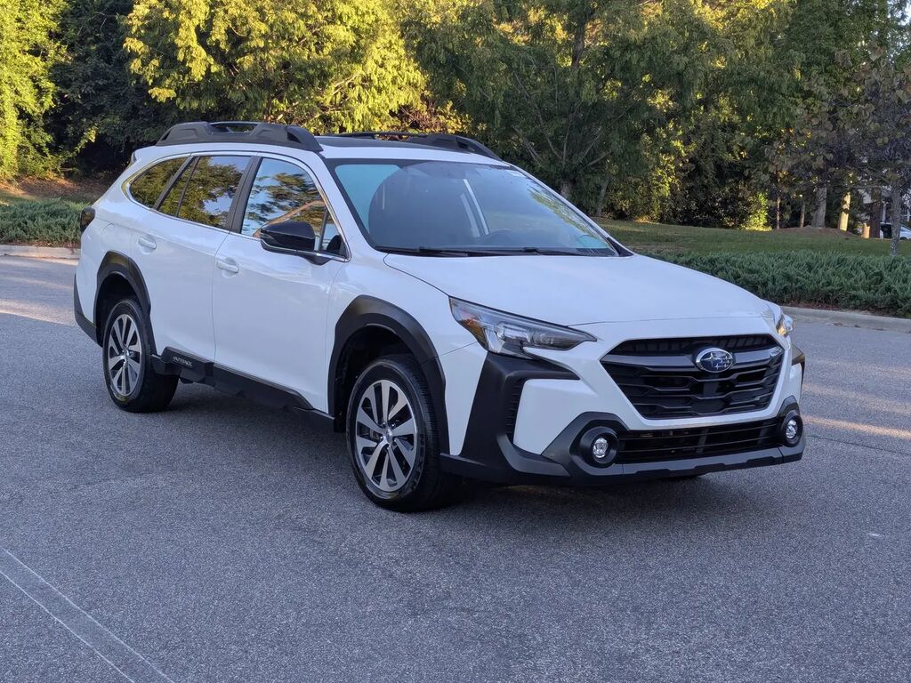 2024 Subaru Outback Premium — photo 1 of 13