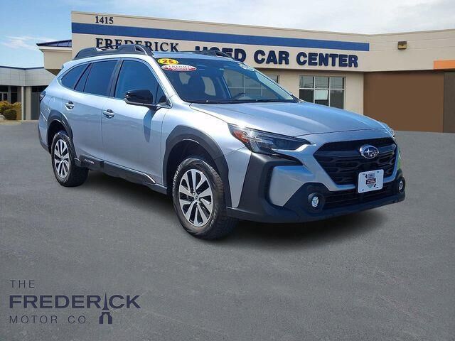 2025 Subaru Outback Premium