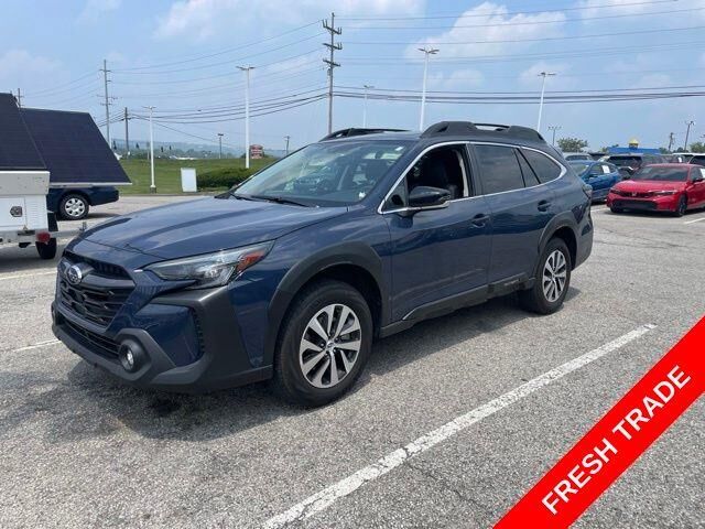 2025 Subaru Outback Premium — photo 1 of 13
