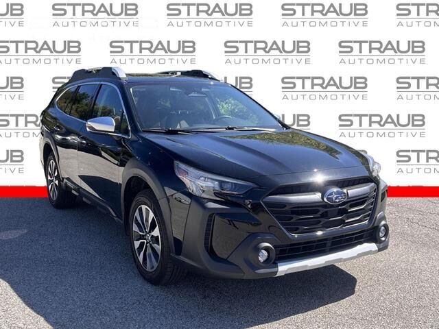 2023 Subaru Outback Touring — photo 1 of 13