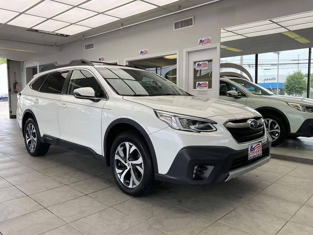 2021 Subaru Outback Limited XT — photo 1 of 13