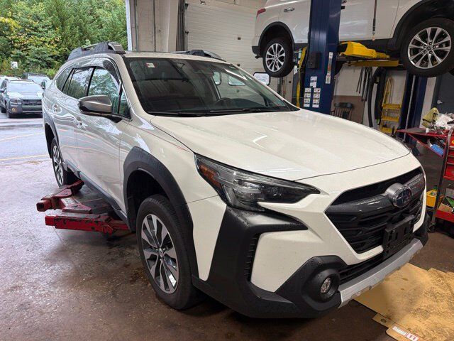 2023 Subaru Outback Touring XT