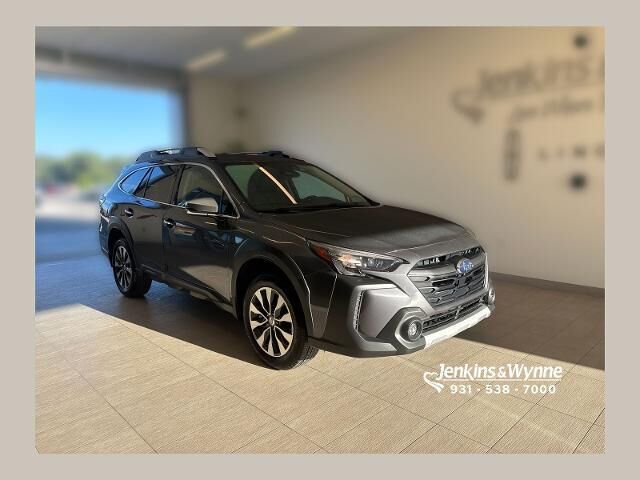 2025 Subaru Outback Touring XT — photo 1 of 13