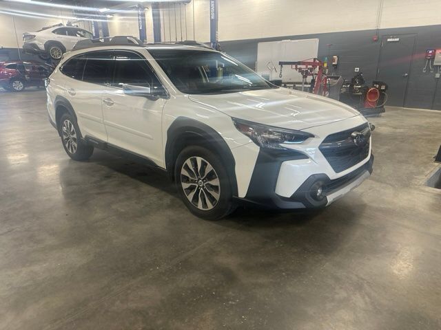 2025 Subaru Outback Touring XT — photo 1 of 1