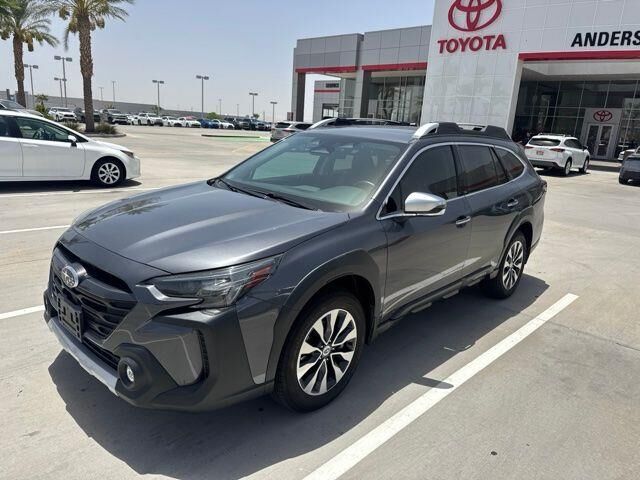 2025 Subaru Outback Touring XT