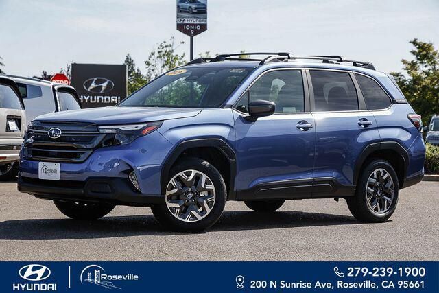 2026 Subaru Forester Premium — photo 1 of 11