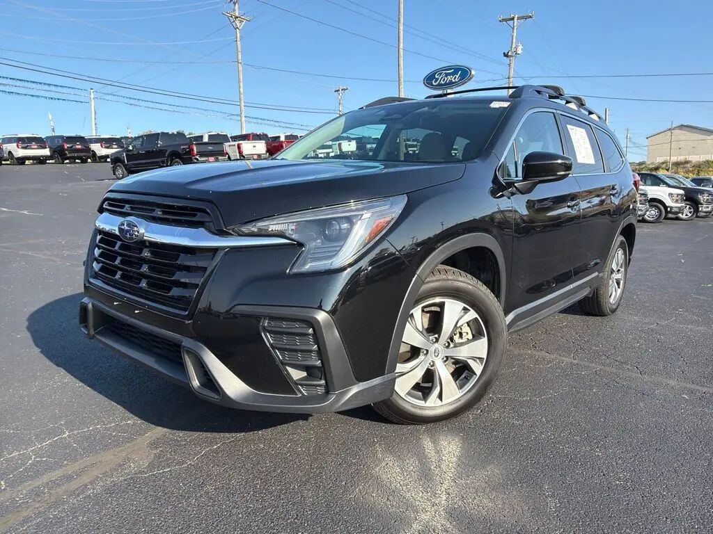 2024 Subaru Ascent Premium 8-Passenger — photo 1 of 13