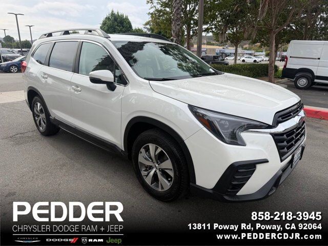2023 Subaru Ascent Premium — photo 1 of 15
