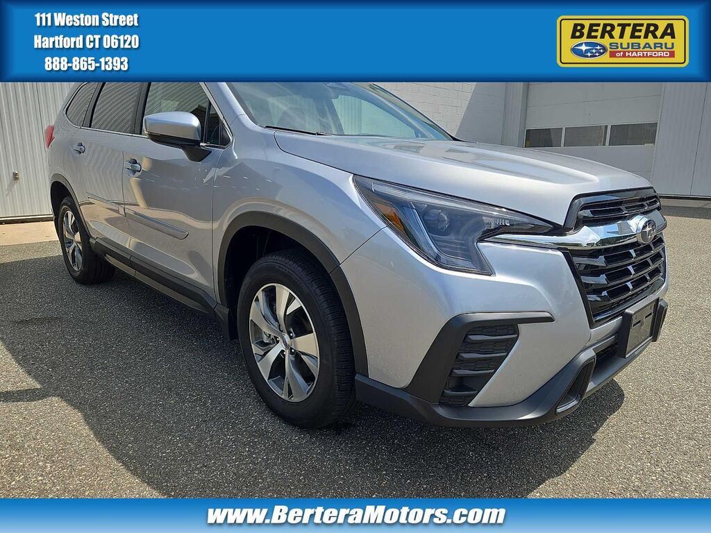 2025 Subaru Ascent Premium 7-Passenger — photo 1 of 36