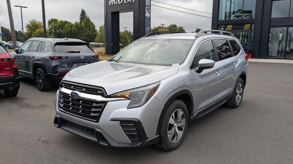 2025 Subaru Ascent Premium 7-Passenger — photo 1 of 24