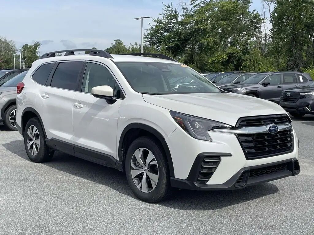 2025 Subaru Ascent Premium 7-Passenger — photo 1 of 26