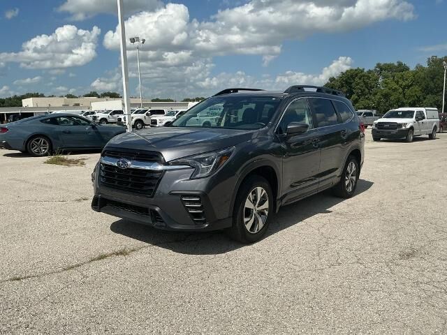 2025 Subaru Ascent Premium 7-Passenger — photo 1 of 26
