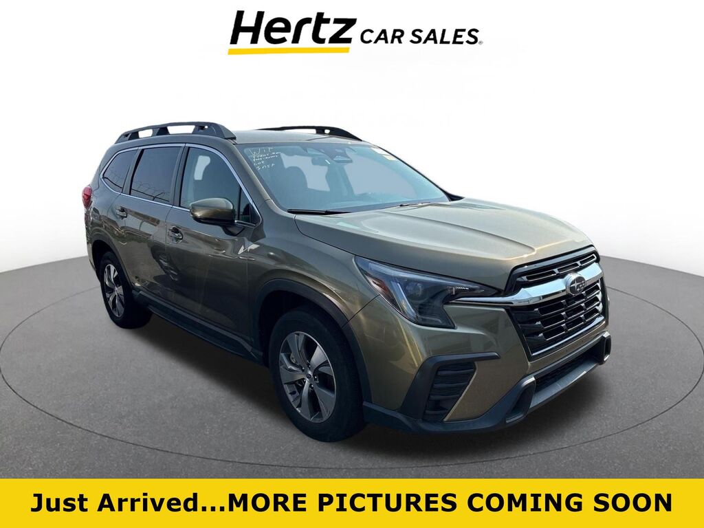 2024 Subaru Ascent Premium — photo 1 of 10