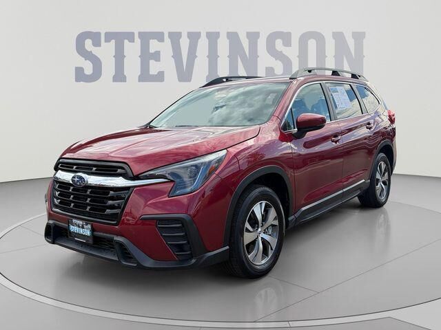 2024 Subaru Ascent Premium 7-Passenger — photo 1 of 13