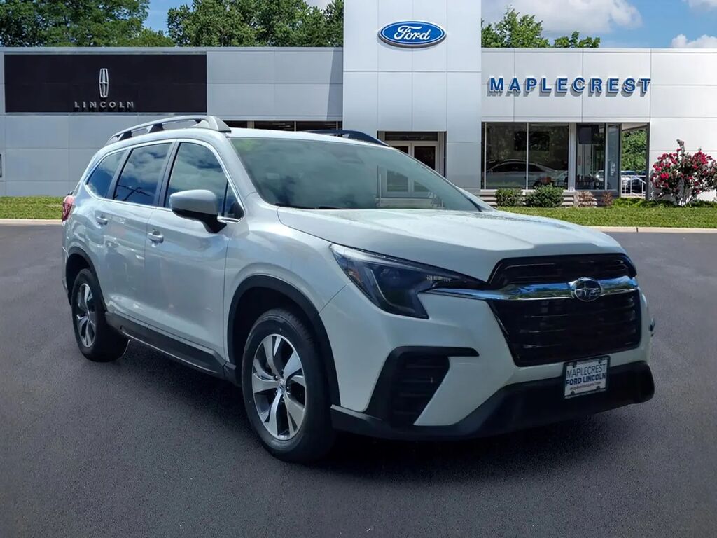 2024 Subaru Ascent Premium 7-Passenger — photo 1 of 13