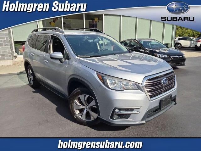 2020 Subaru Ascent Premium 7-Passenger — photo 1 of 13