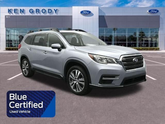 2019 Subaru Ascent Premium 7-Passenger — photo 1 of 12