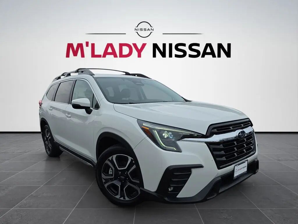2023 Subaru Ascent Limited 8-Passenger — photo 1 of 12