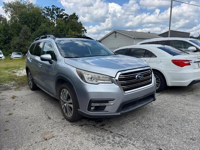 2019 Subaru Ascent Limited 7-Passenger — photo 1 of 8