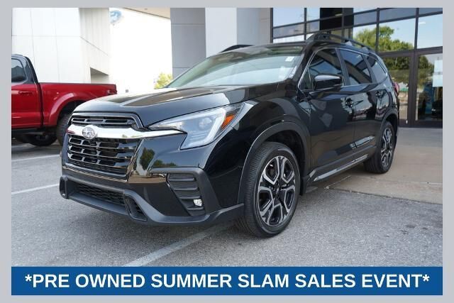 2025 Subaru Ascent Limited 7-Passenger — photo 1 of 49
