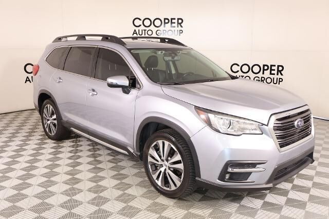 2022 Subaru Ascent Limited 7-Passenger — photo 1 of 13
