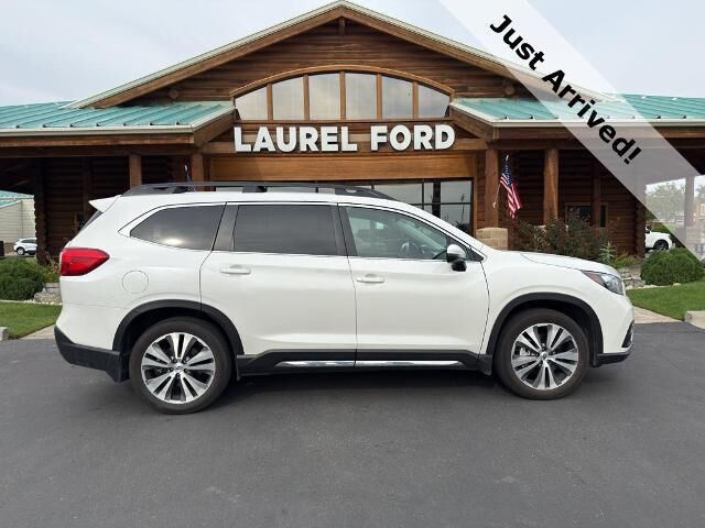 2022 Subaru Ascent Limited 7-Passenger — photo 1 of 27